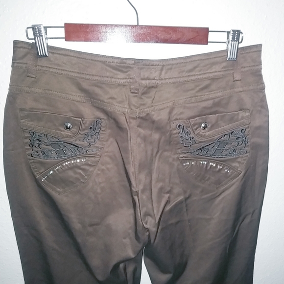 Red & Black 32x31 High Waisted Brown Rip Stop Pants - Picture 4 of 9